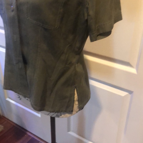 JH Collectibles button down shirt. Size 6 - Picture 4 of 14